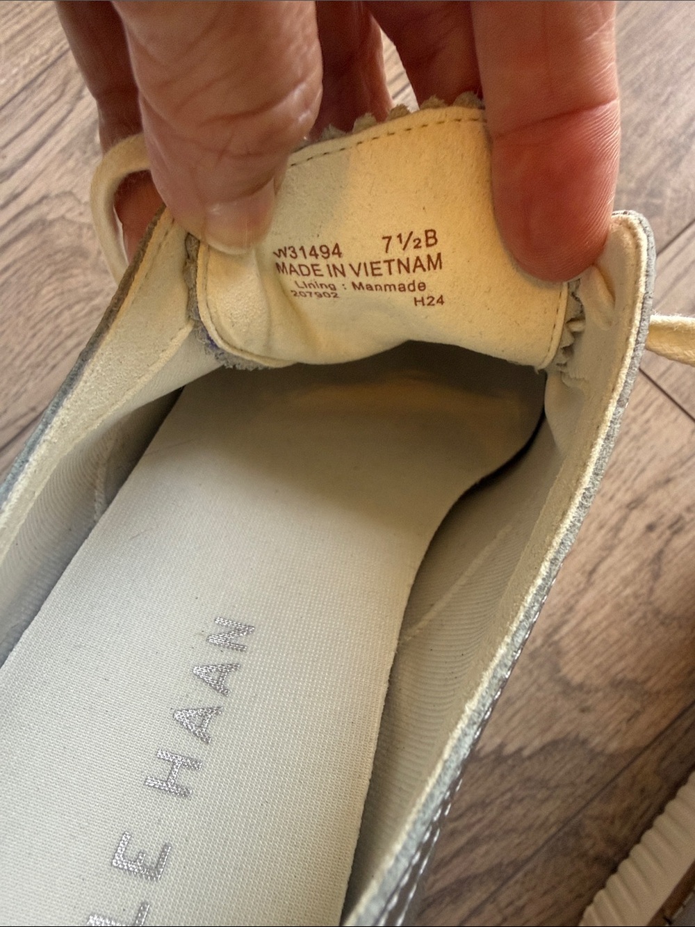 Like new perfect Cole Haan Grand City Platform Oxford Silver 7.5 - Picture 9 of 12